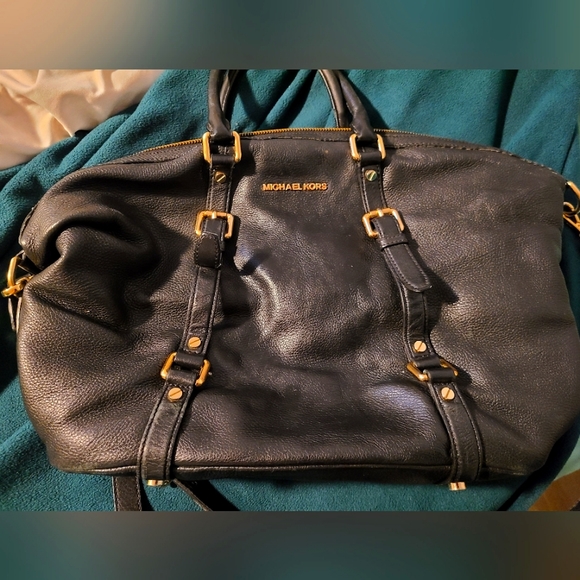 Michael Kors Purse - Picture 1 of 3